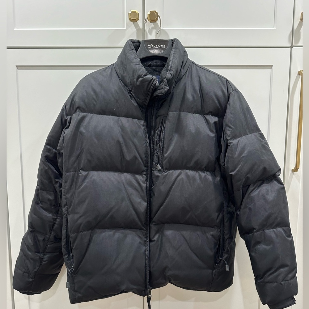 Gap men’s S down filled puffer coat in black